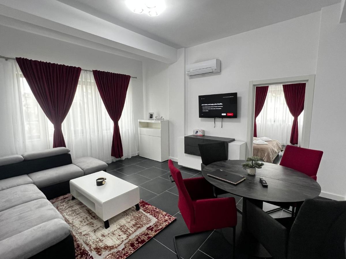 Marvellous Aparthotel With Master Apartments Suceava Exterior foto
