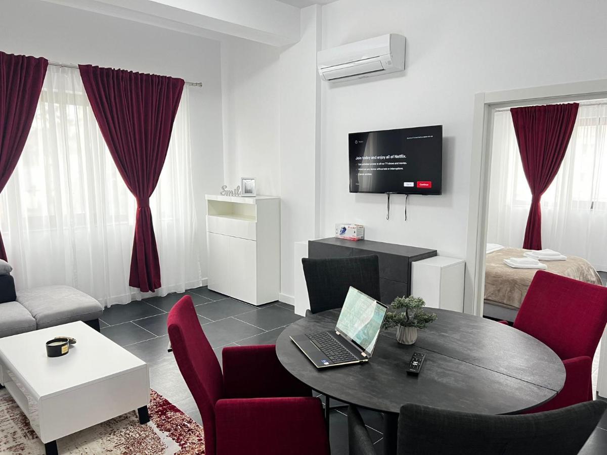 Marvellous Aparthotel With Master Apartments Suceava Exterior foto