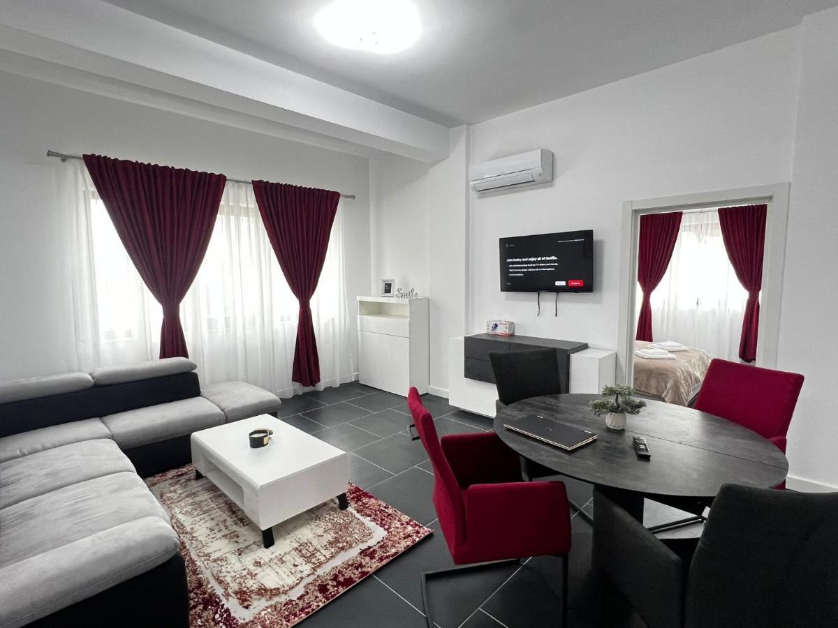 Marvellous Aparthotel With Master Apartments Suceava Exterior foto